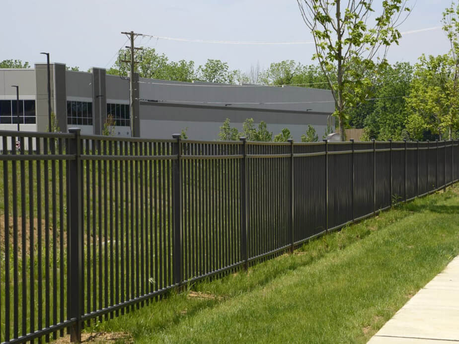 Aluminum fence contractor in Evans Georgia